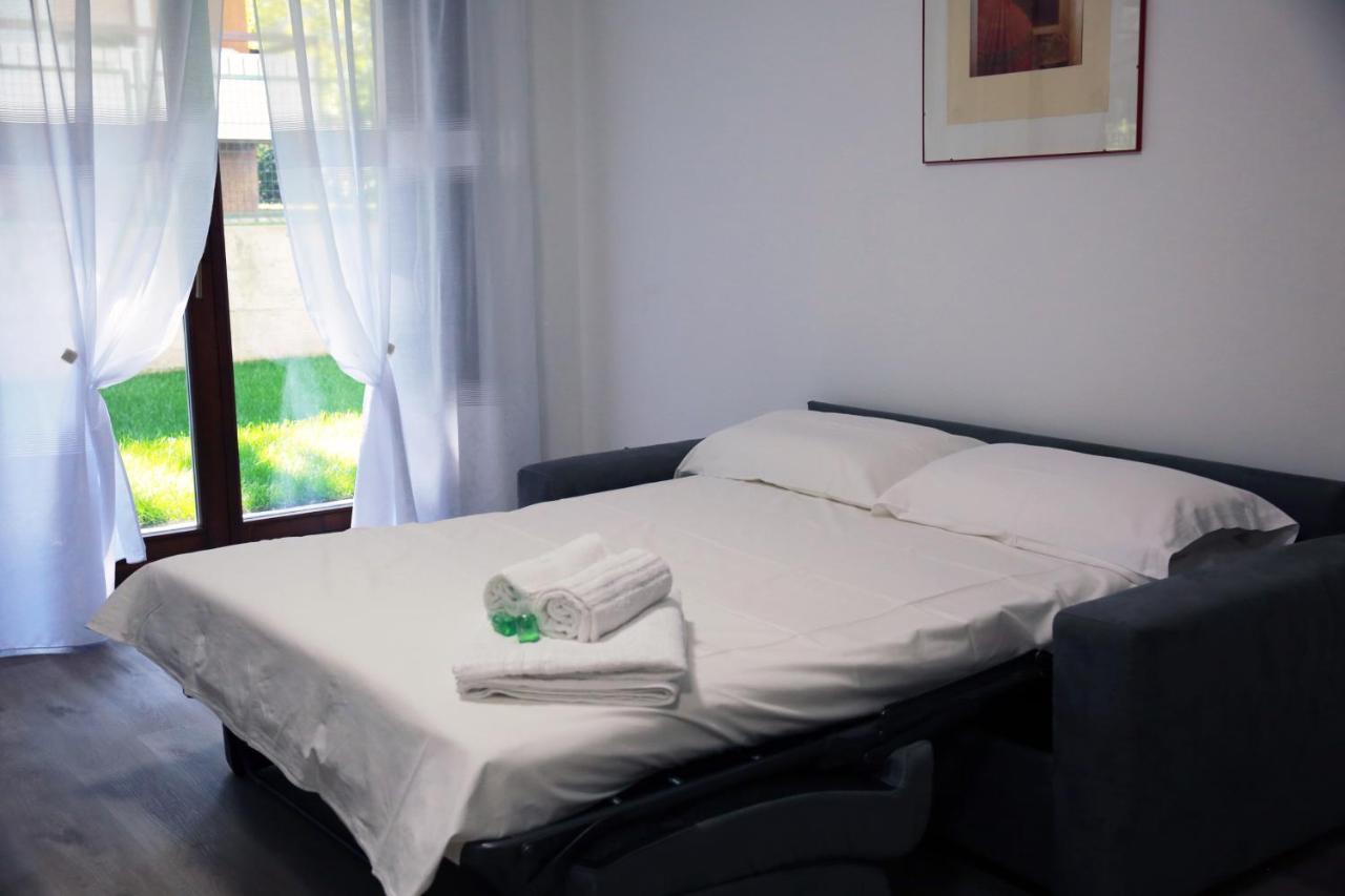 Holiday Residence With Private Garden Riva del Garda Exterior foto